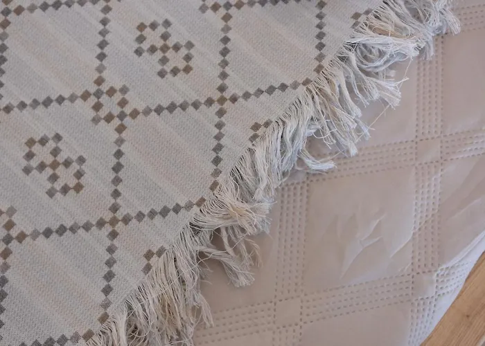 Aqua Naxos & בית הארחה