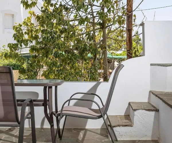 בית הארחה Aqua Naxos &