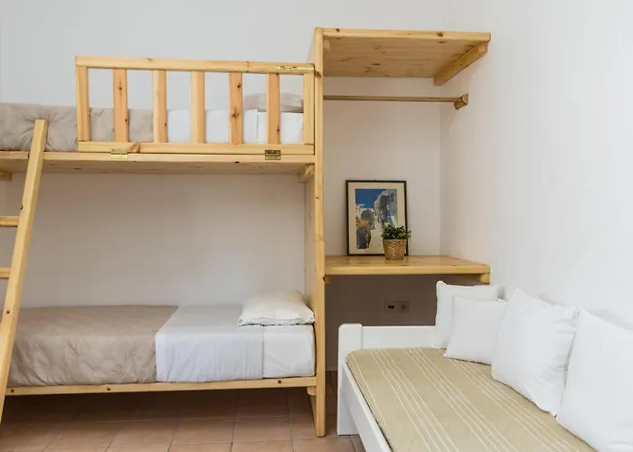 Aqua Naxos & איוס פרוקופיוס