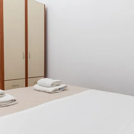 Aqua Naxos & بيت ضيافة آغيوس بروكوبيوس
