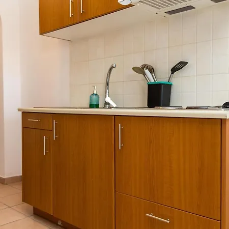 Pensionat Aqua Naxos & 3*