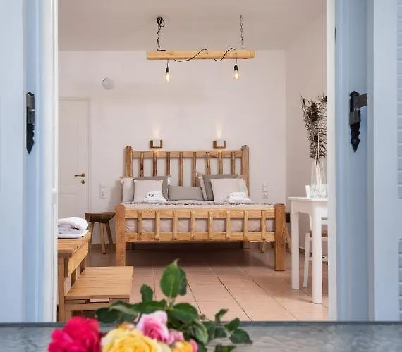 Aqua Naxos & Maison d'hôtes 3*