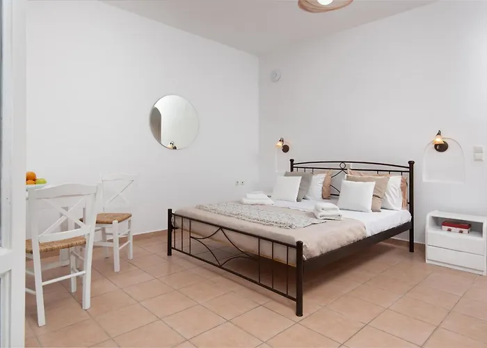 Aqua Naxos & Gasthuis 3*