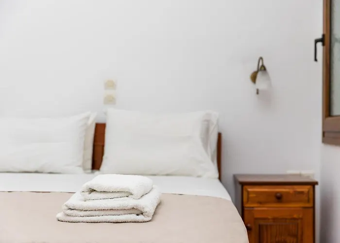 Aqua Naxos & Konukevi Agios Prokopios (Naxos)