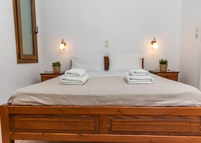 게스트하우스 Aqua Naxos & 4*