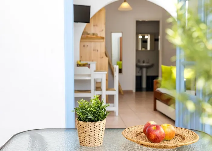 Aqua Naxos & 3* Agios Prokopios (Naxos)