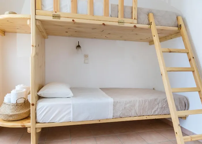 Aqua Naxos & Konukevi Agios Prokopios (Naxos)